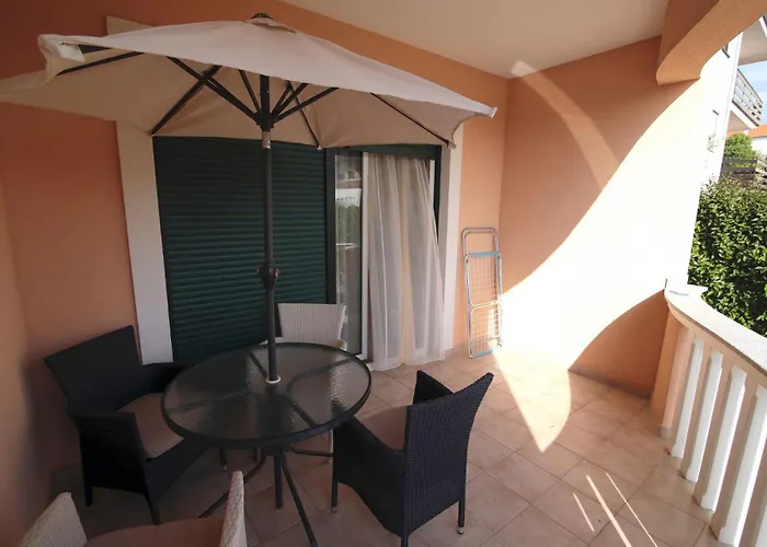 Apartments Eddie - Great Location & Comfor