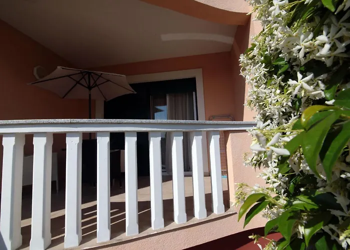 Apartments Eddie - Great Location & Comfor